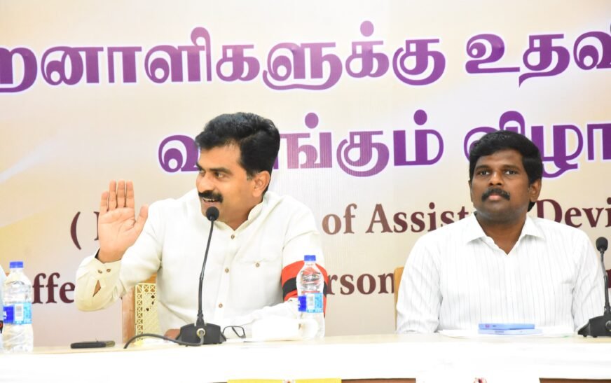 அரசனுக்கு ஒரு சட்டம் ஆண்டிக்கு ஒரு சட்டம் அராஜகப் போக்கில் அறநிலையத்துறை அதிகாரிகள் மின்வாரிய அதிகாரிகள். மின்சாரத்திற்காக 75 வயதில் பல படிகள் ஏறி இறங்கும் விதவை மூதாட்டி