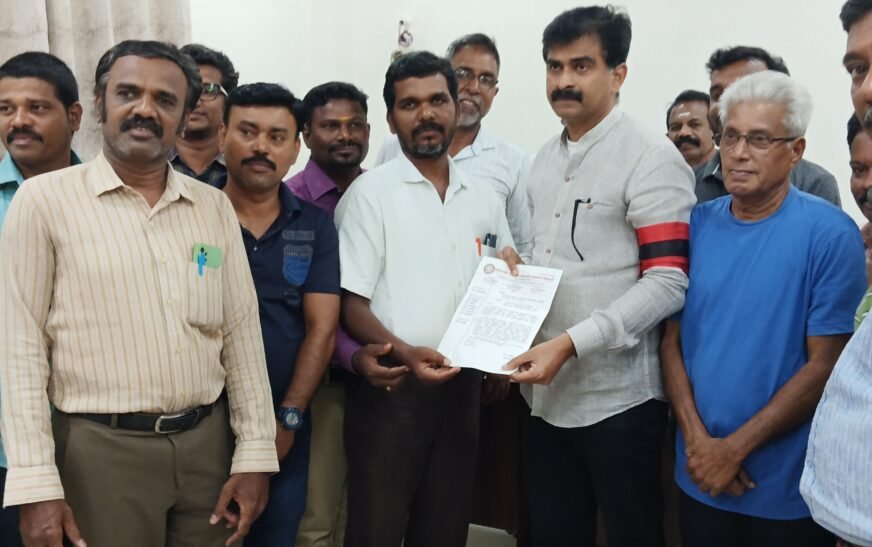 குடியிருப்பு வாசிகளின் குறைகளை கேட்டு அறிந்த திருச்சி பாராளுமன்ற உறுப்பினர்