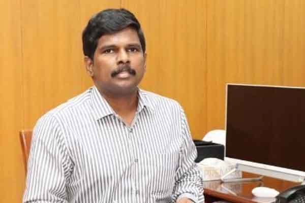 மணப்பாறை நகராட்சியில் மக்களை மிரட்டும் தெரு நாய்கள்