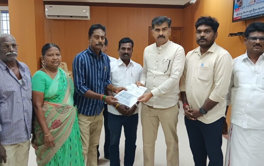 4 மணி நேரத்திற்கும் மேலாக உணவு உட்கொள்ளாமல் மக்கள் பணியில் மூழ்கிய துரை வைகோ mp