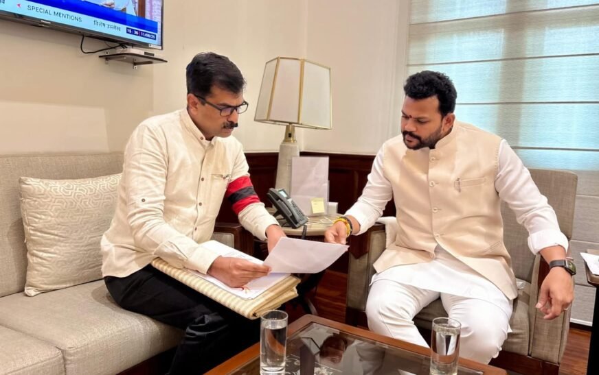திருச்சி பன்னாட்டு விமான நிலையத்தில் வான்வழி விரைவஞ்சல் சரக்கு (Air Courier Cargo) வசதியை செயல்படுத்த வேண்டி கோரிக்கை – துரை வைகோ mp