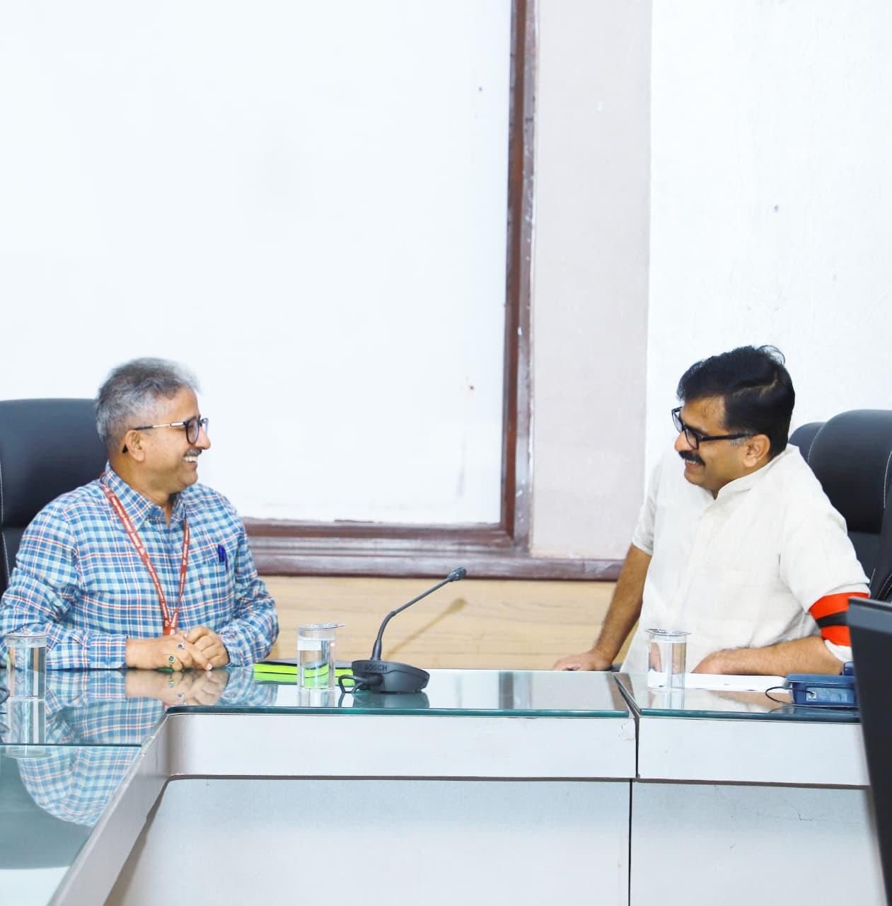 இரயில்வே தொடர்பான பொதுமக்கள் கோரிக்கைகளுக்காக இரயில்வே பொது மேலாளரை சந்தித்த துரை வைகோ எம்.பி