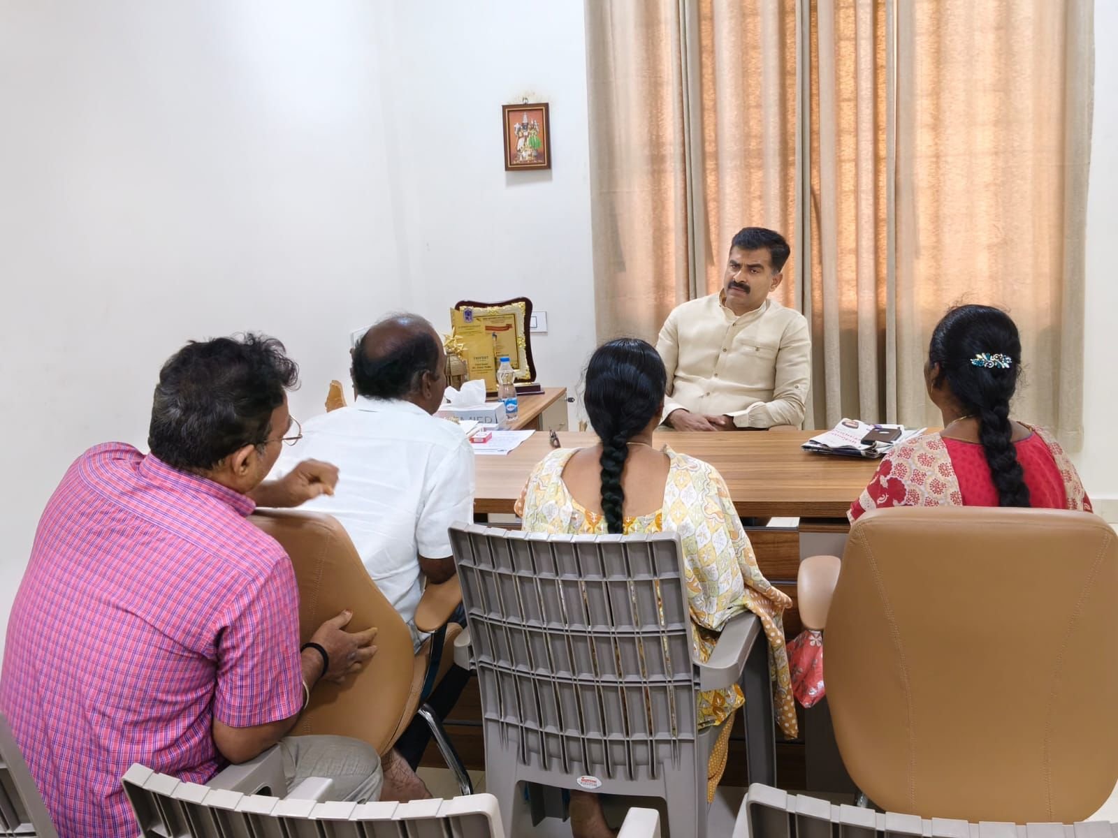 மனிதம் மரிக்கவில்லை